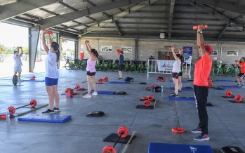 Comenzaron las clases abiertas de fitness en el Parque Náutico
