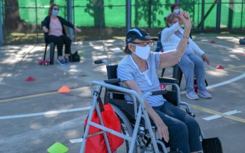 Adultos mayores realizan actividades, con protocolos, en los polideportivos de nuestra ciudad