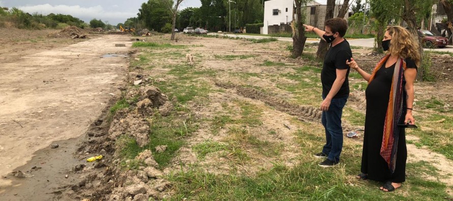 Alex Campbell y Agustina Ciarletta recorrieron el zanjón FATE y visitaron el Rotary Club San Fernando