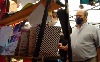 El titular de la Comisión Nacional de Microcréditos visitó la feria navideña de San Feriando