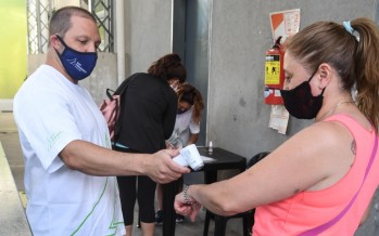 Los polideportivos siguen sus actividades con protocolos de prevención