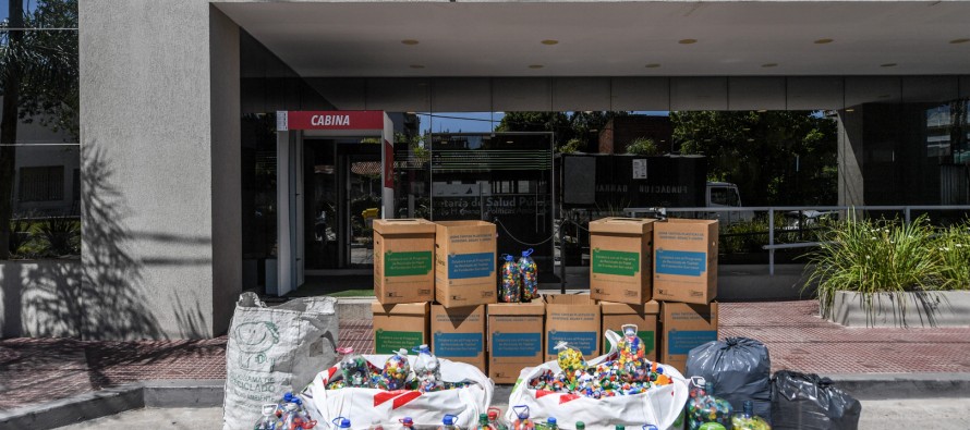 Eco Sanfer recicló 400 kilos de papel y tapitas de plástico junto con el Hospital Garrahan