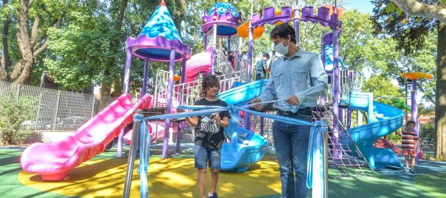 Se inauguró la renovación de la plaza Dorrego en Victoria