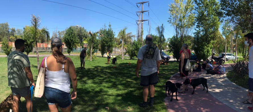Taller gratuito de tenencia responsable en el Parque del Bicentenario
