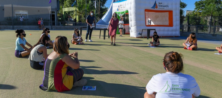 Talleres sobre género en los polideportivos de nuestra ciudad