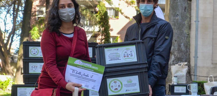 Entrega de diplomas y composteras en el cierre del primer curso virtual de compostaje