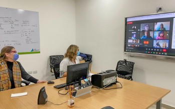 Capacitación sobre prevención de COVID-19 a docentes y auxiliares de escuelas