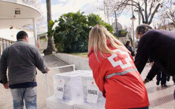 Cruz Roja entregó respiradores al Hospital Cordero: «La pandemia requiere una respuesta global»