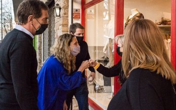 Diego Santilli recorrió el centro comercial de Victoria junto a Agustina Ciarletta