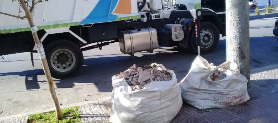 Durante el feriado de hoy se solicita no sacar montículos a la calle