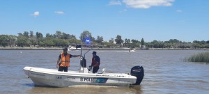 lancha de la policia