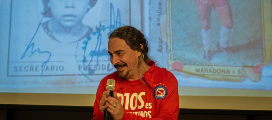 D10S es Argentinos, un libro escrito por un vecino de Infico sobre los orígenes de Maradona