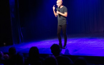 A sala llena, Martín Pugliese subió a escena en el Teatro Martinelli
