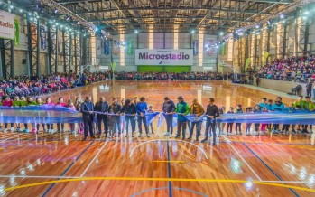 Se inauguró el microestadio del Poli 2
