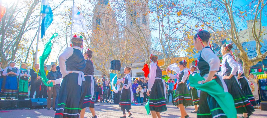 Festejos por el Día de los Inmigrantes Italianos en Plaza Mitre