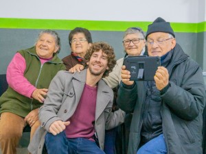 taller de tecnología para adultos mayores