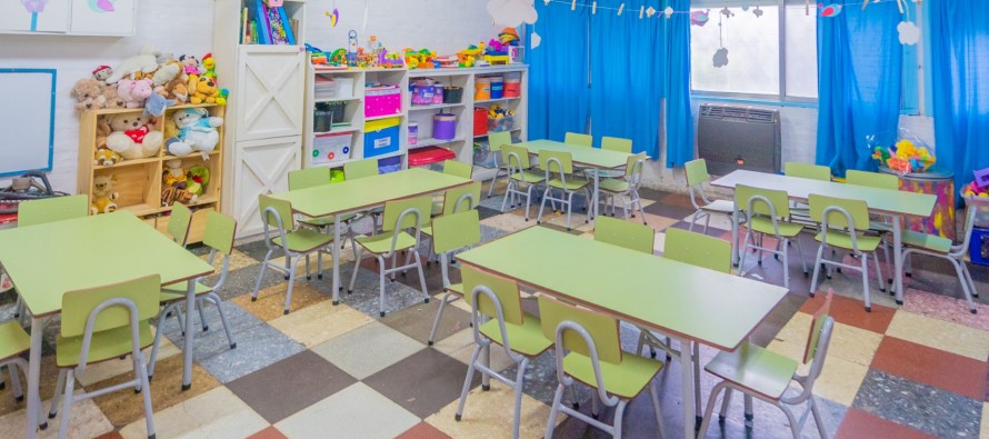 Ayuda con pintura, mobiliario y la renovación de sus veredas al Colegio San Pablo