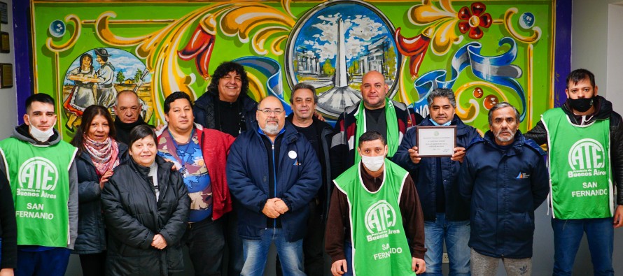 ATE hizo entrega de una placa a veteranos de Malvinas de nuestra ciudad