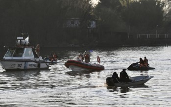 Continúa la búsqueda de las dos personas desaparecidas tras el choque en el río