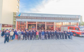 En el quinto aniversario de la inauguración del cuartel, los Bomberos homenajearon a Luis Andreotti