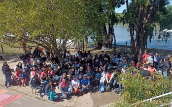 En el Día del Respeto a la Diversidad Cultural pueblos originarios brindaron una charla en una escuela de nuestro delta