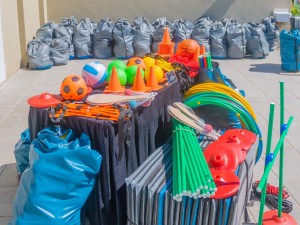 materiales deportivos a escuelas secundarias