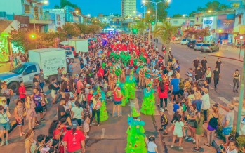 Cómo se vivió el desfile de Navidad por la Avenida Avellaneda