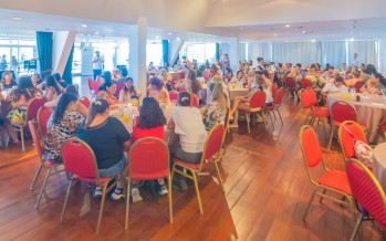 Agasajo a mujeres que realizan una importante labor social en los barrios
