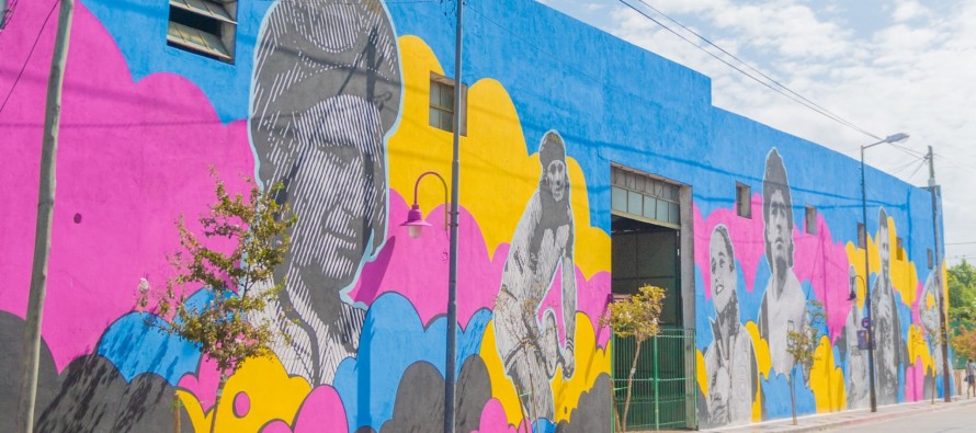 Juan Andreotti y Paula Pareto visitaron el nuevo mural homenaje a los grandes deportistas argentinos