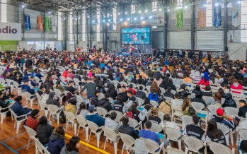 Se entregaron 1.380 notebooks a estudiantes de último año de escuelas públicas de nuestra ciudad