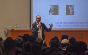 El divulgador científico Diego Golombek brindó una charla sobre tecnología en Concejo Deliberante