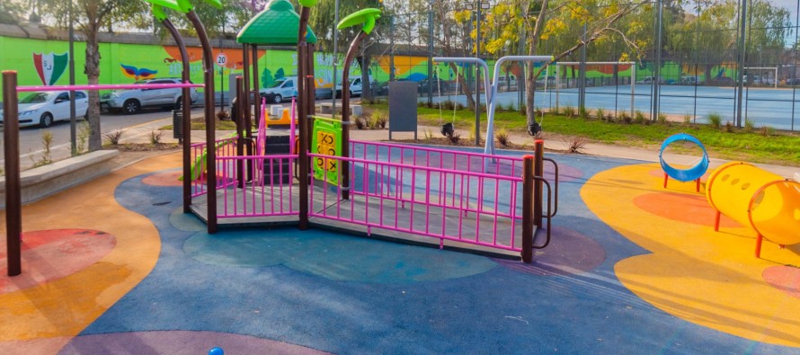 Se inauguraron dos plazas en el barrio San Jorge