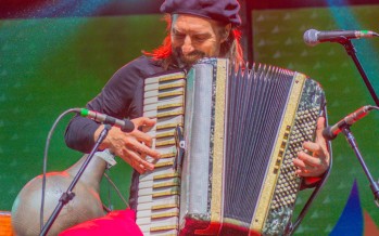 El Chango Spasiuk cerró la 26° Fiesta del Litoral en la plaza Carlos Gardel