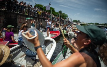 Isleños cortaron el río Tigre para pedir que vuelva la luz