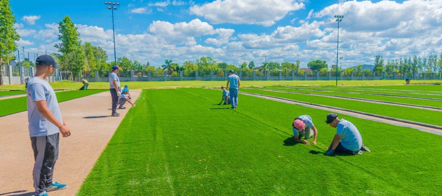 Nueva cancha sintética de Fútbol 11 en el Polideportivo N°2