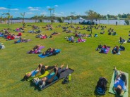 Clases gratuitas de stretching y zumba en el Parque Náutico