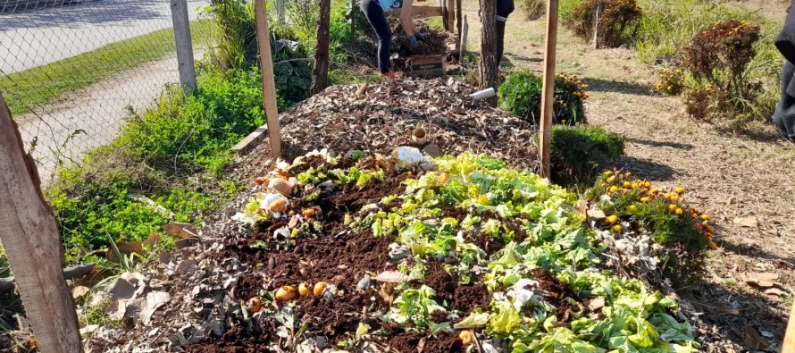 En el barrio Villa Jardín se celebra el Mes del Compostaje