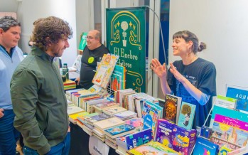 Se inauguró la Feria Regional del Libro en el Palacio Otamendi