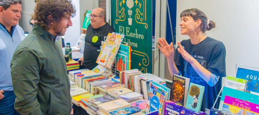 Se inauguró la Feria Regional del Libro en el Palacio Otamendi