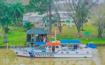 El Barco Laboratorio de Prefectura visitó la Escuela Técnica N°1 de nuestro Delta