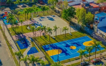 Fue inaugurada la renovación de la plaza de los barrios Villa Hall y Don Mariano