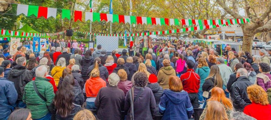 Se celebró el Día del Inmigrante Italiano en la Plaza Mitre