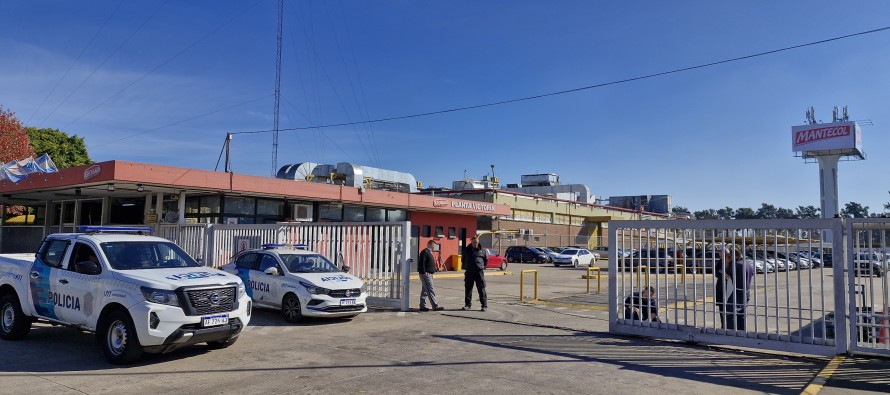 Continúan las protestas en Georgalos por los trabajadores despedidos