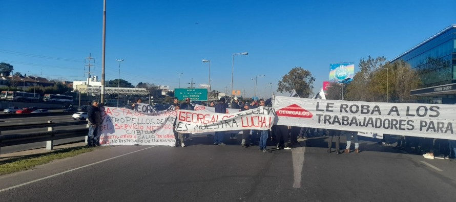 Trabajadores de Georgalos marcharon a las oficinas comerciales y convocan a un nuevo corte