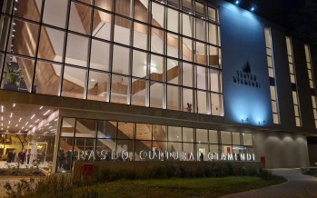 La cartelera de octubre del Otamendi incluye humor, cine, teatro y bandas en vivo