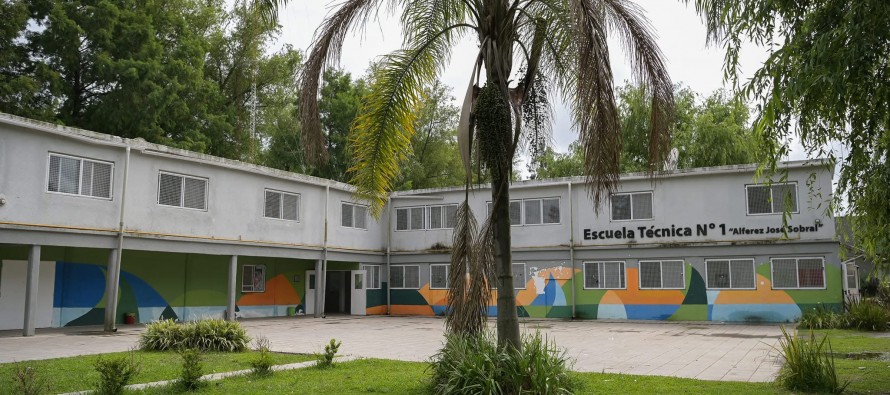 Avanza el proyecto de paneles solares en escuelas del Delta