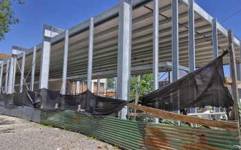 Katopodis aseguró que el presupuesto 2026 de la Provincia incluye la renovación de la pileta de la UNLu