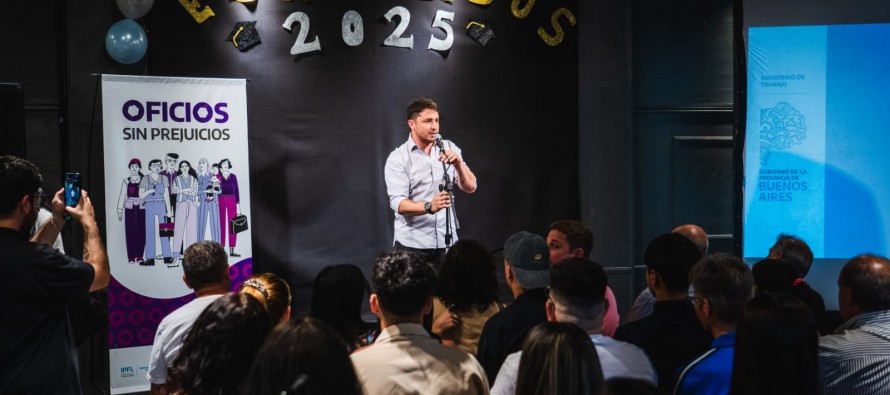 Egresaron 180 estudiantes del Centro de Formación Laboral N°402