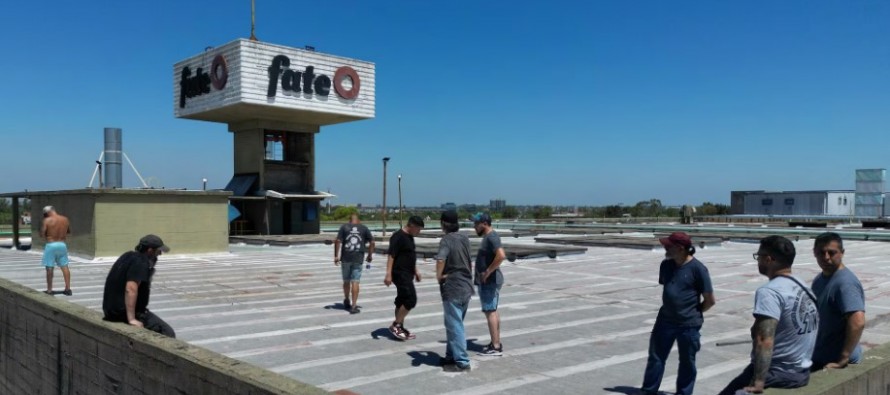 La Justicia ordenó el desalojo de la planta de FATE