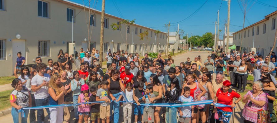 Andreotti entregó 25 nuevas viviendas a familias numerosas de nuestra ciudad